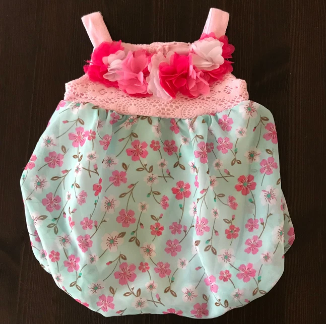Bebé Niña Recién Nacida 3 Meses Chifón Floral Burbuja Mameluco Encaje Flor Corpiño Foto 2 de 3