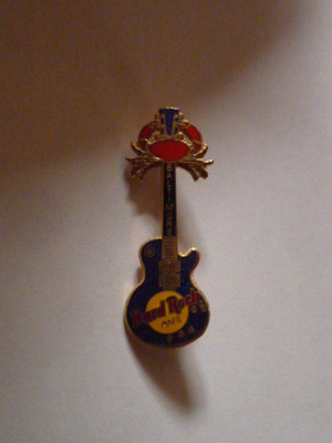 Hard Rock Cafe - 3D Core Guitar Pin      BALTIMORE