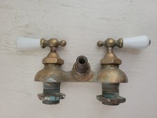 Grifo de fregadero con mango de porcelana fría caliente de latón antiguo herrajes salvamento