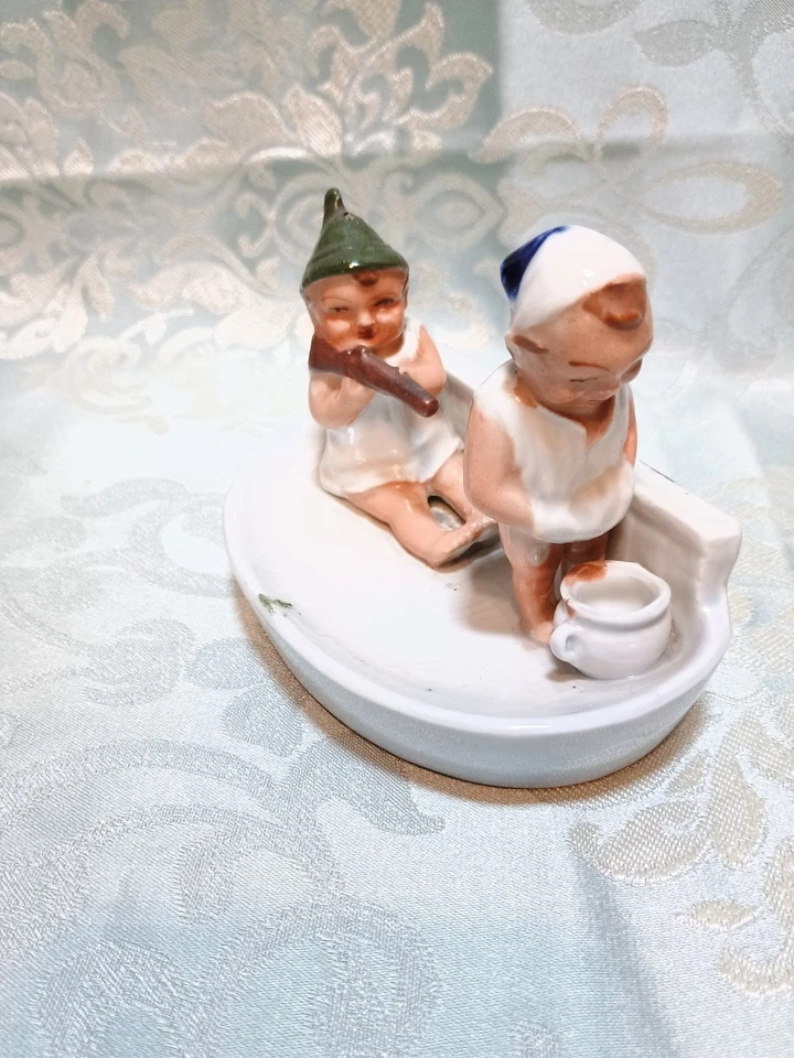 Pyrogène, porte allumettes, faïence, enfants, scène humoristique - Photo 2/4