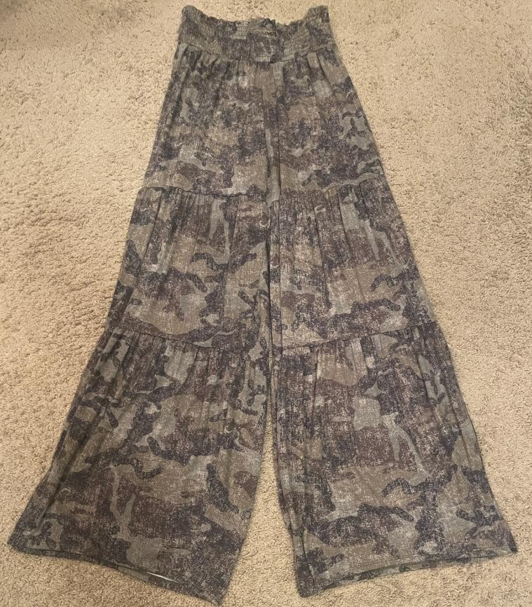 Blue Buttercup Women's Camo Green Elastic Waist Wide Leg Palazzo Pants