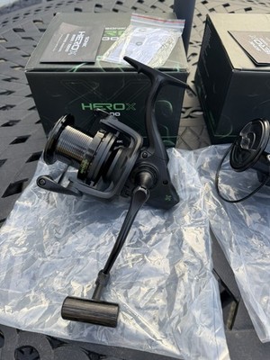 2 x Sonik Big Pit Black Rolle Hero X 8000 Karpfenangeln Quick Drag 2er Set