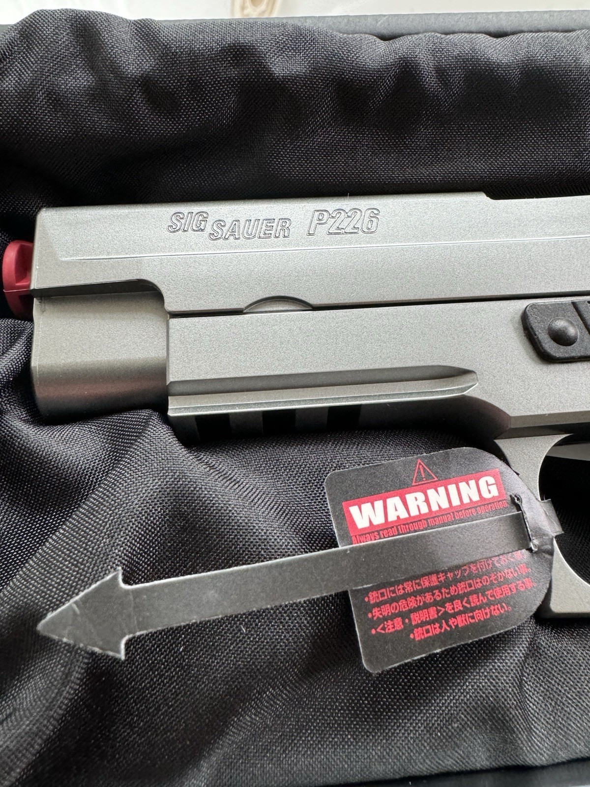 Tokyo Marui SIG sauer P226 Stainless Version Gas Blowback Pistol