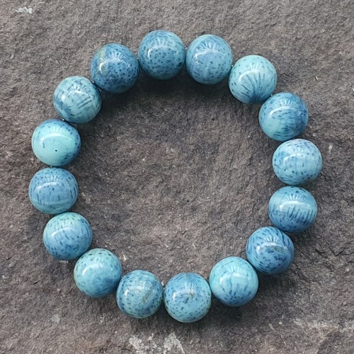 13.5-14 MM Genuine Indonesian Blue Coral Bracelet 16 Beads - Picture 6 of 9