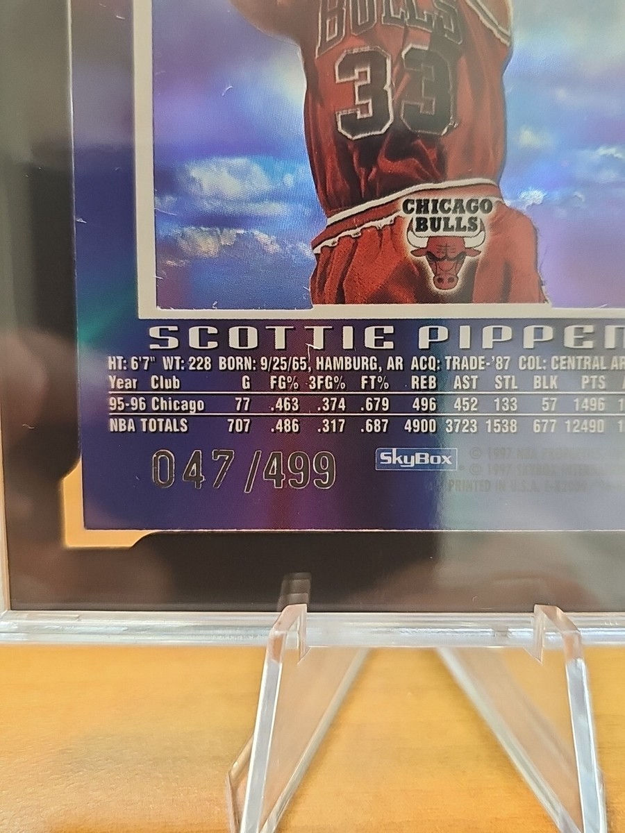 1996 Skybox E-X2000 Credentials Scottie Pippen /499 Chicago