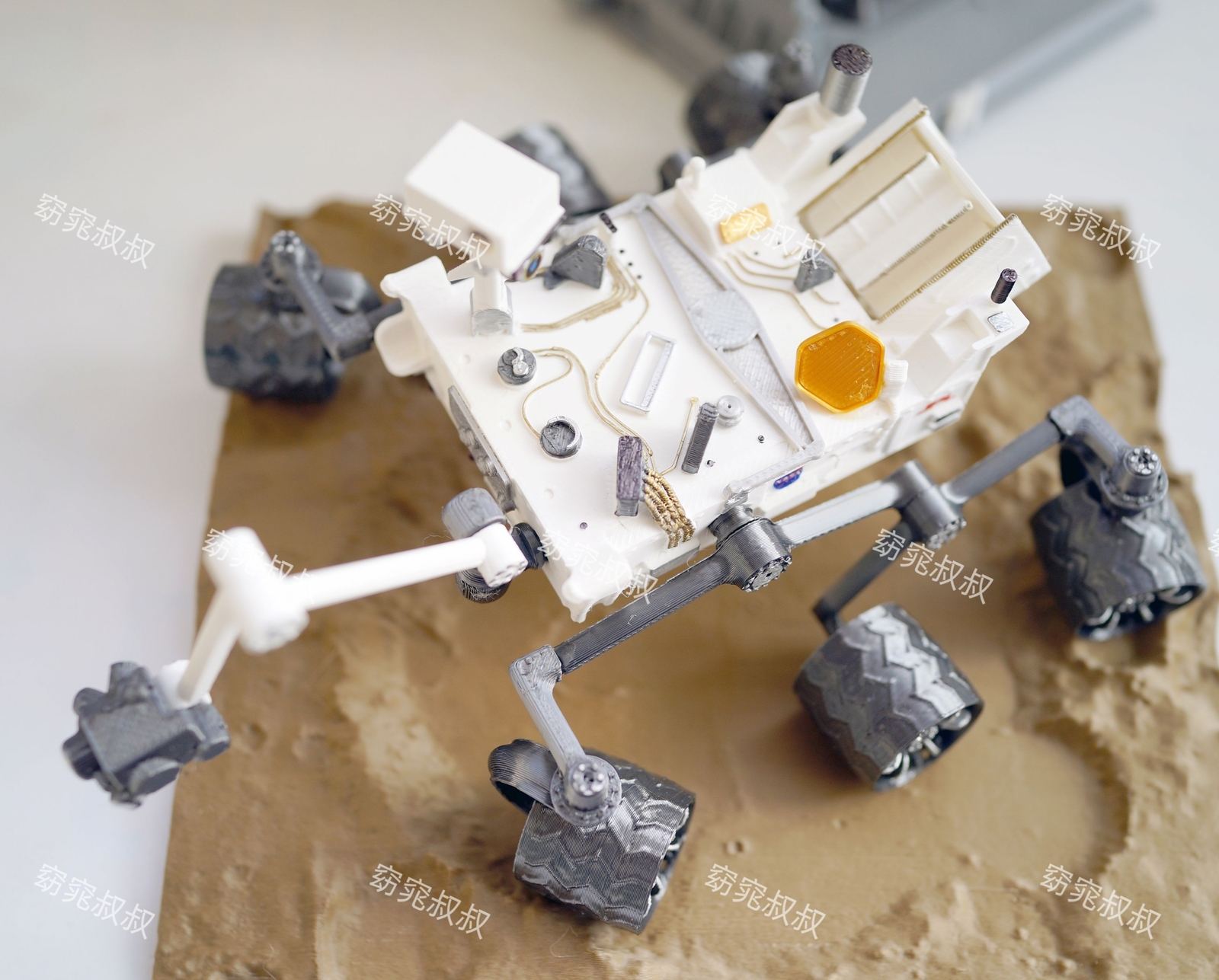 Modelo de rover Curiosity de la NASA de 1/24