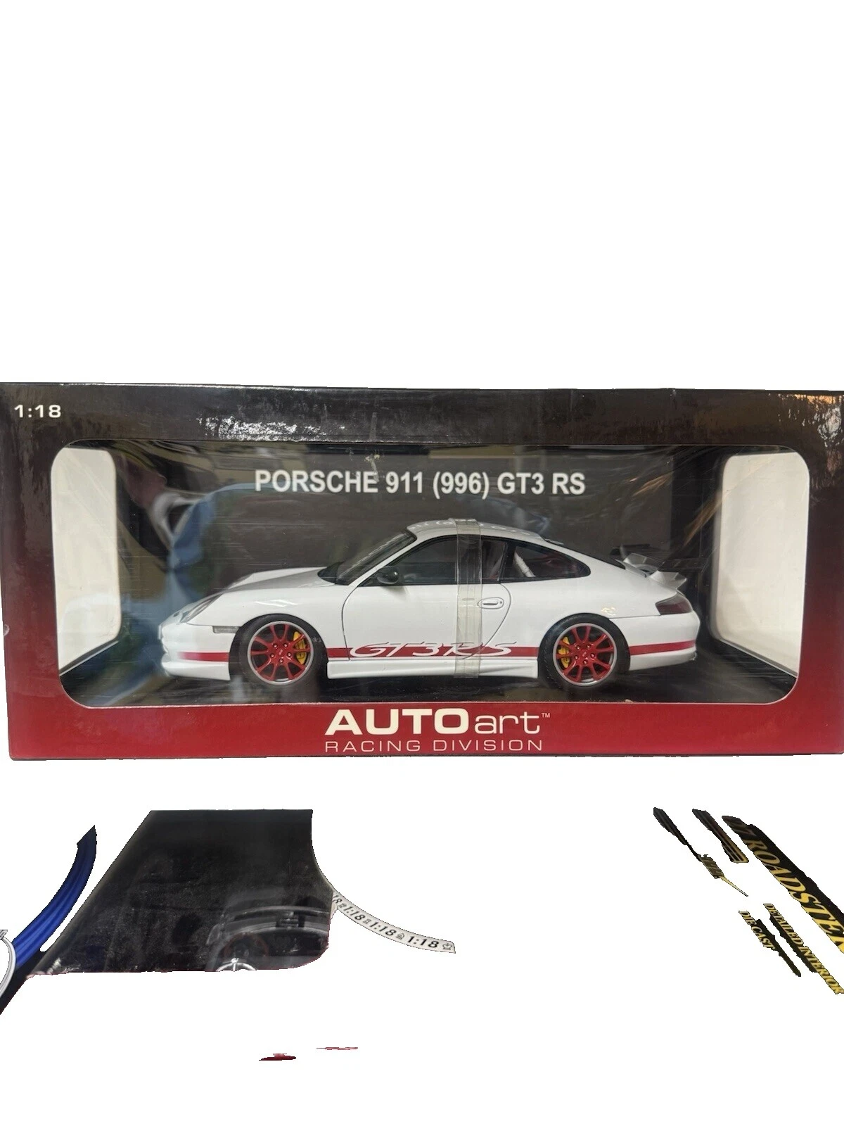 AUTOart Porsche White Contemporary Manufacture Diecast Cars