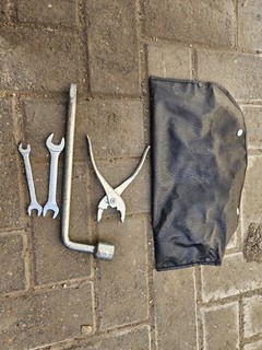 Vintage 1980 Nissan Prarie/Bluebird Tool Kit