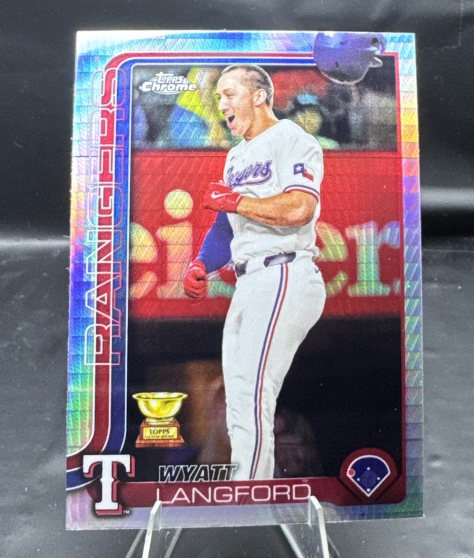 2025 Topps Chrome - Wyatt Langford #68 Prism Refractor (RC)