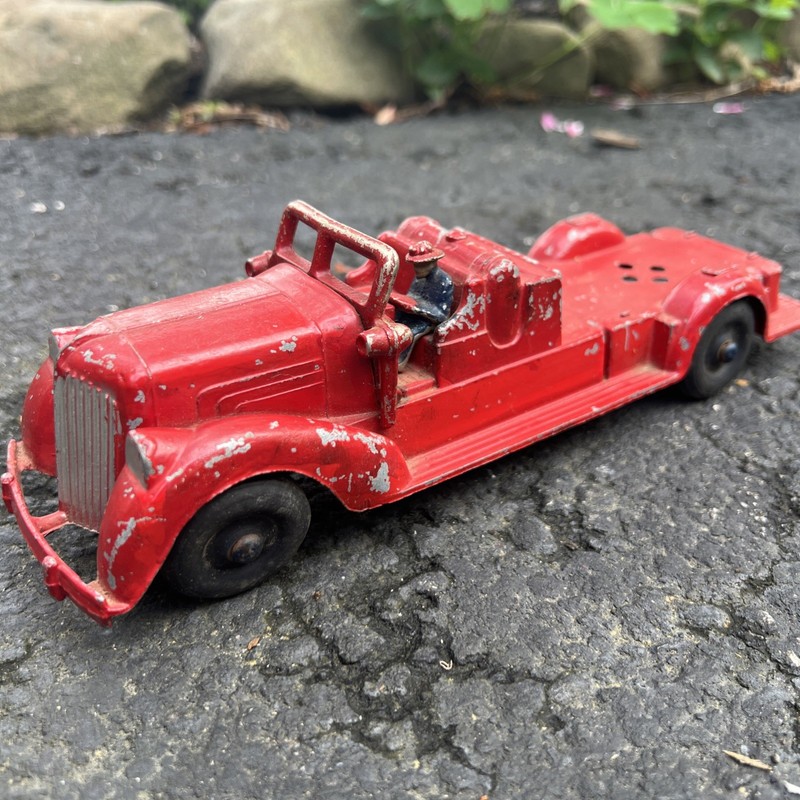 Vintage Hubley Kiddie Toy Die Cast Fire Truck w/Driver # 473