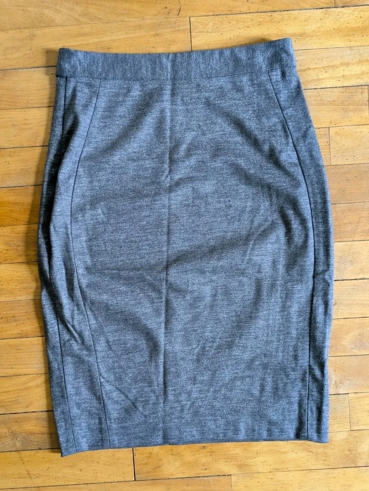 Saia lápis feminina Diane Von Furstenberg elegante lã cinza tamanho 4 - Imagem 3 de 4