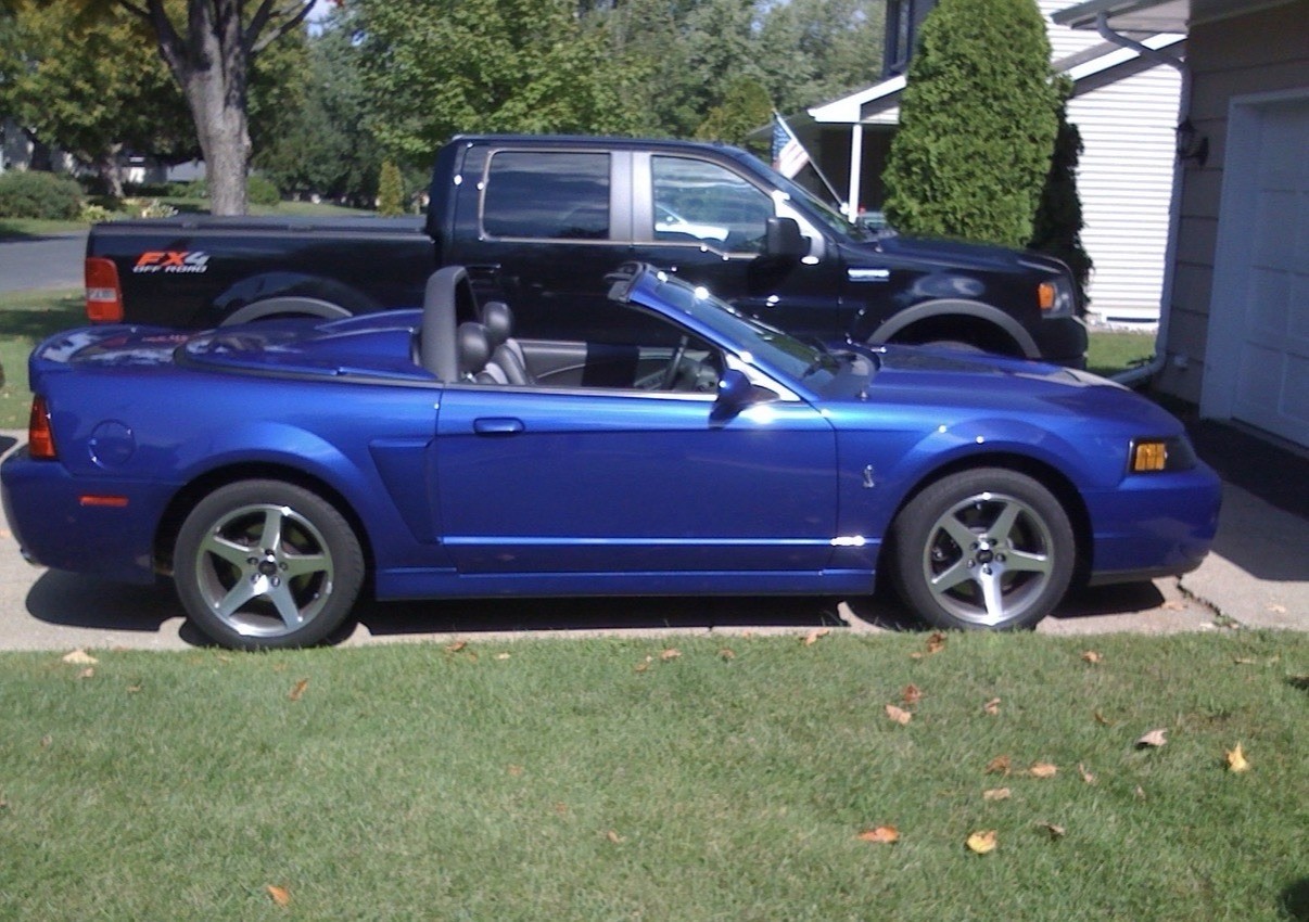 2003 Ford Mustang COBRA SVT