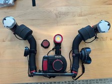 SeaLife DC2000 Camera with Sea Dragon Duo Strobes and 2500 Photo/Video Light