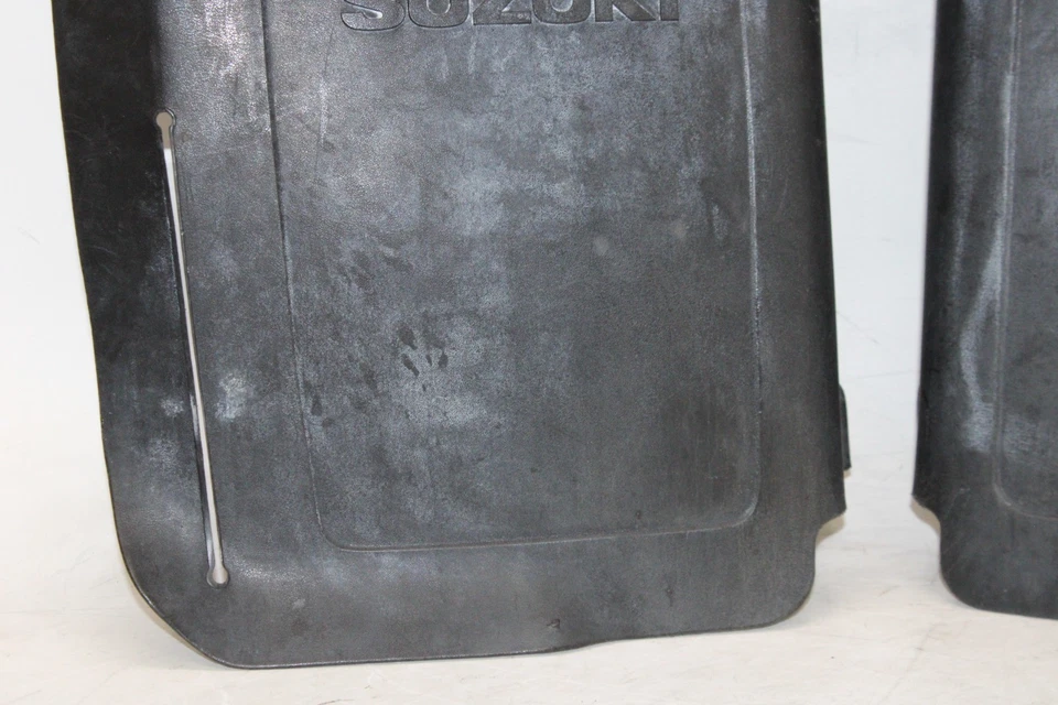 Suzuki Quadrunner 1990 4x4 LT4x4 OEM delantero izquierdo derecho guardabarros par Foto 3 de 4