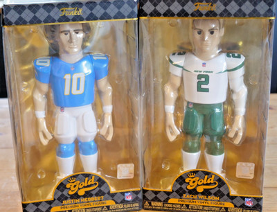 Zwei NFL Funko Gold Premium Vinyl Figuren Justin Herbert & Zach Wilson Originalverpackt