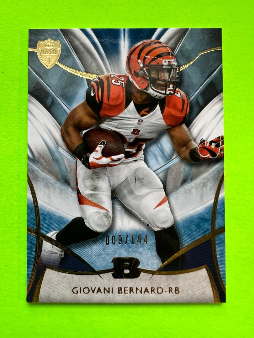 2014 Topps Supreme Blue Football Card Giovani Bernard 009/144