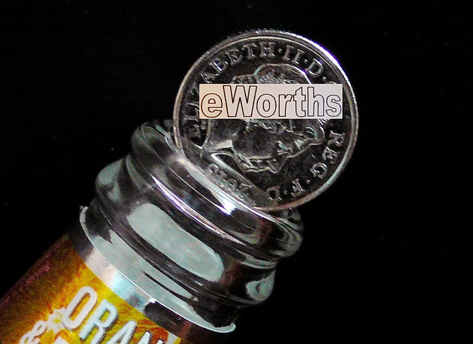 10p COIN IN THE BOTTLE. Magic Coin Trick. Ten Pence Coin illusion - Image 2 of 2