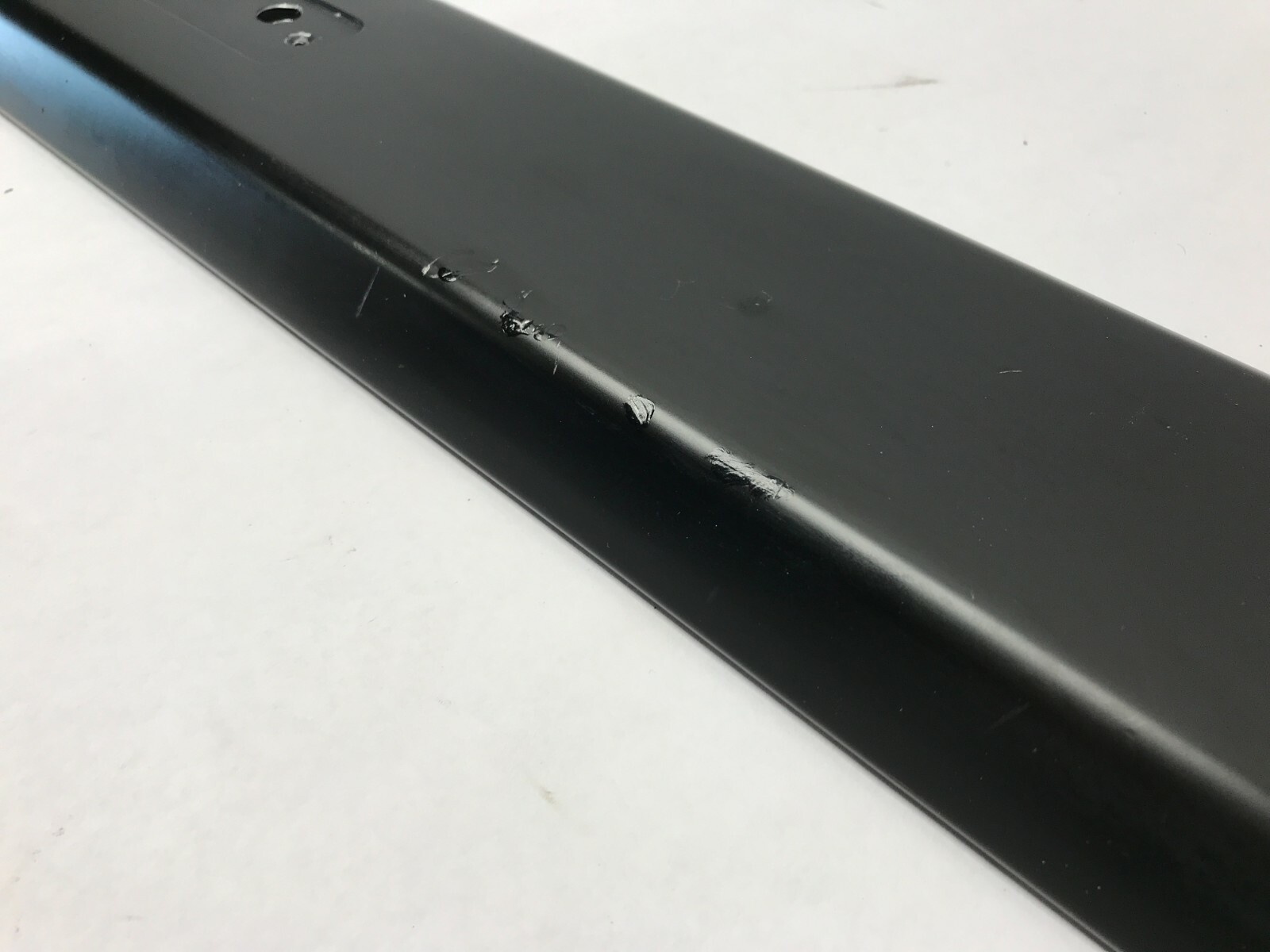 07-16 ASTON MARTIN V8 VANTAGE DOOR SILL RIGHT PASSENGER SIDE OEM 