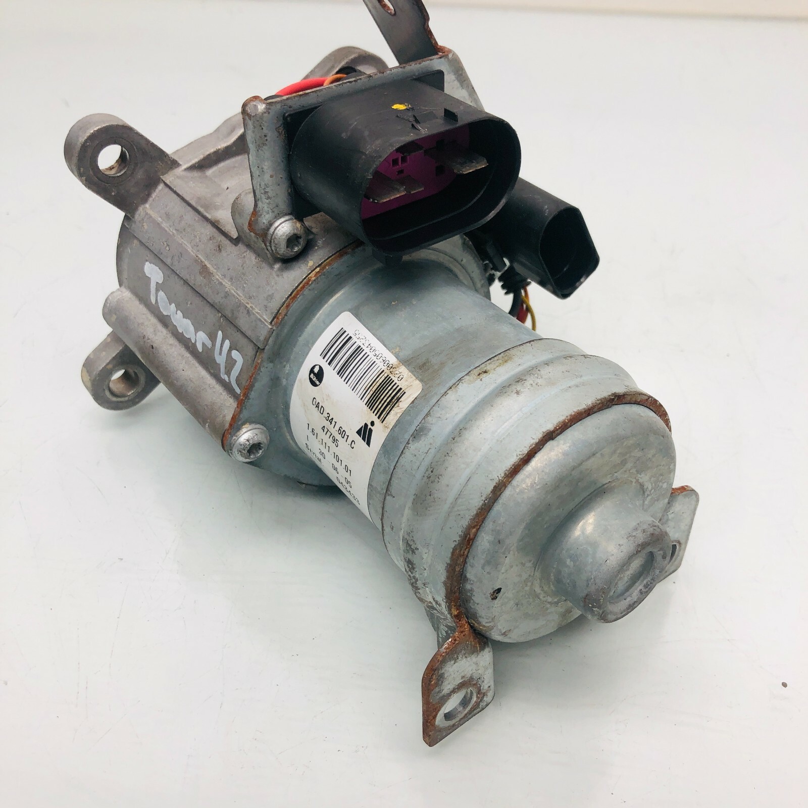2004 2010 VOLKSWAGEN TOUAREG 4.2L Transfer Case Actuator Motor OEM