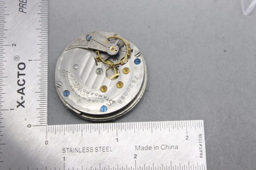 Vintage New York Standard Pocket Watch Movement For Parts or Repair AS IS - Picture 2 of 2