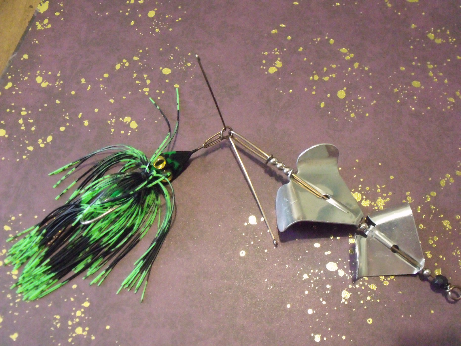 NEW @ UNCLE SKIPS SCUM FROG (MOLDED EYES)+ 1/2 oz LARGE TANDUM IN-LINE BUZZBAIT - Image 1