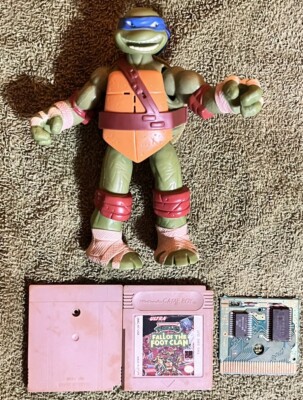 TMNT Leonardo Action Figure + Game Boy Fall of the Foot Clan Cartridge Bundle Lo