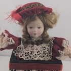 VTG  Music Jack In The Box Porcelain Doll By Gift Galleries Musical Box Plays — photo 2