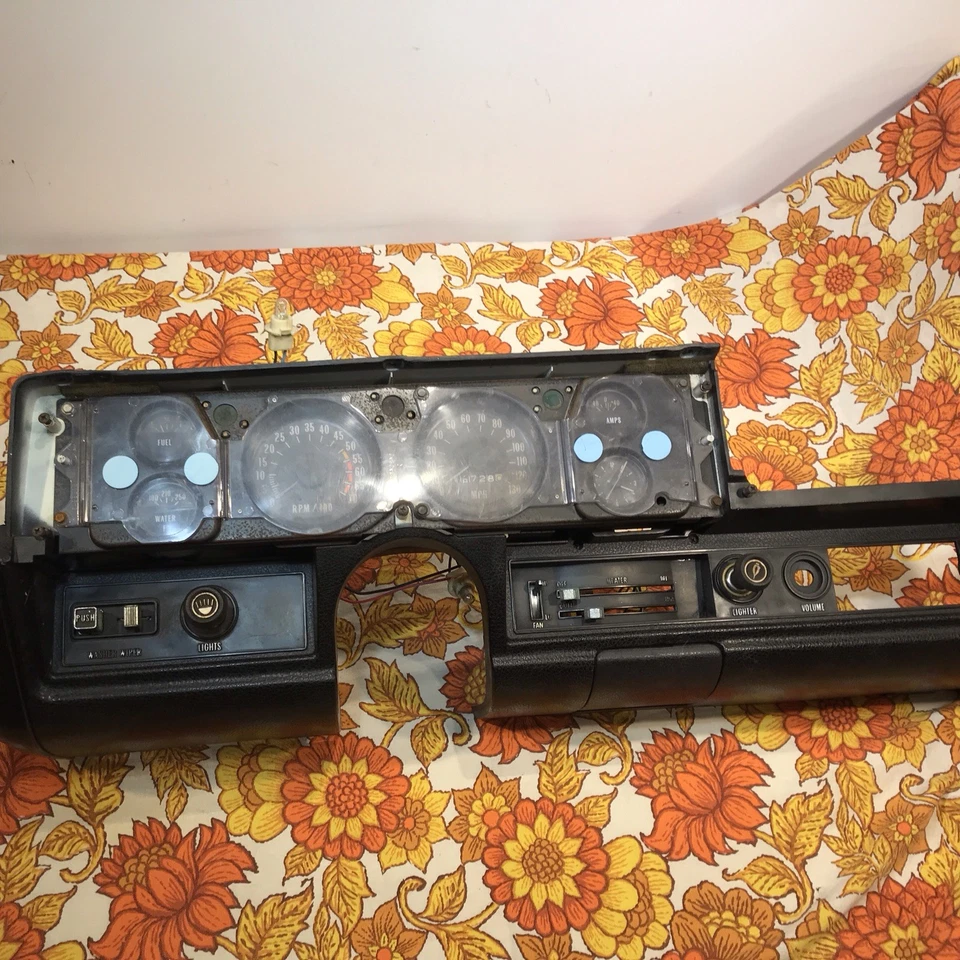 1974 1975 1976 Chevy Vega Gauge Cluster Tach Dash Instrument Tacómetro Reloj OE Foto 4 de 4