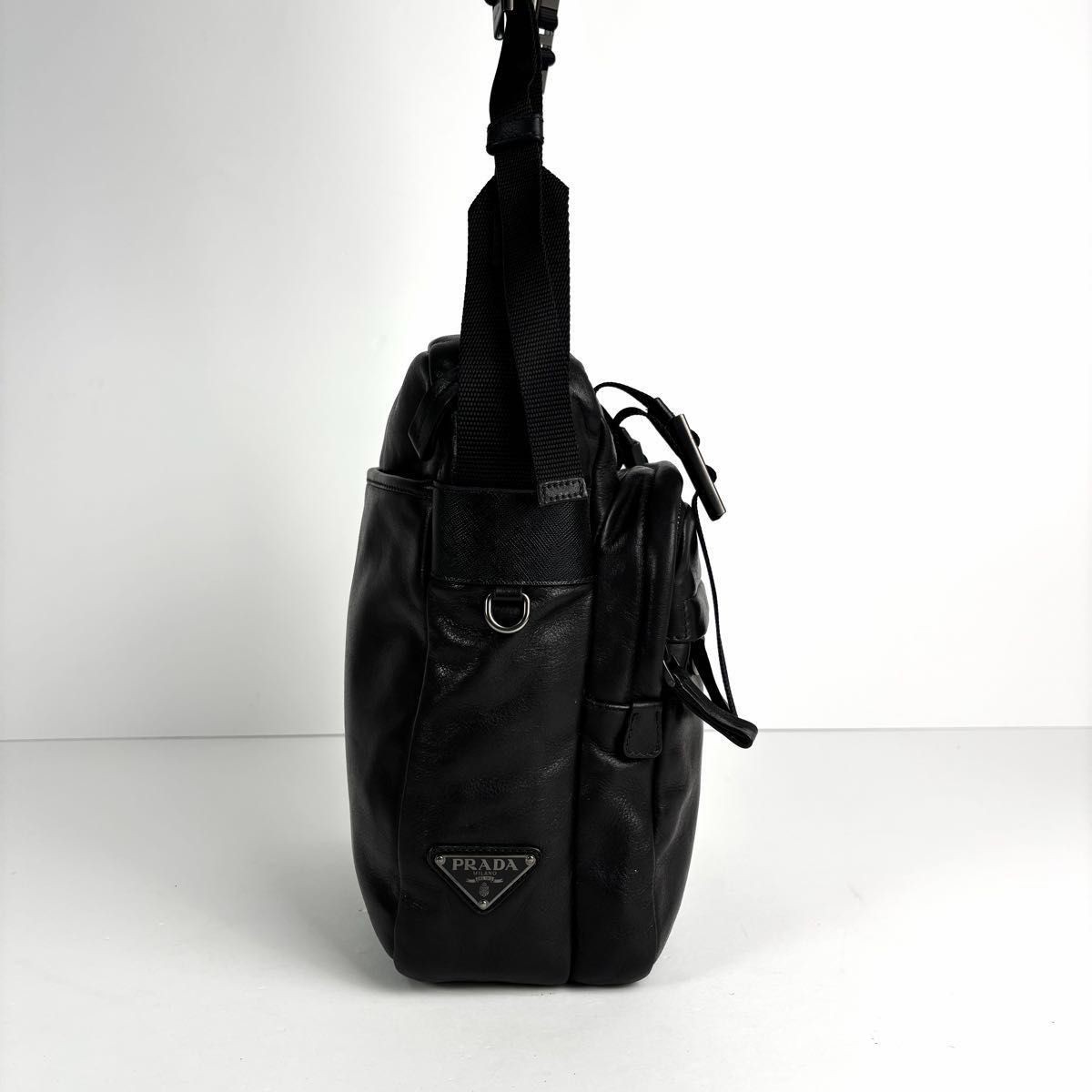 beautiful PRADA triangular logo shoulder bag came… - image 6