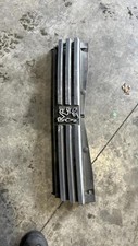 Calandre Peugeot 205