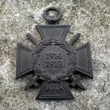 ORIGINAL WWI WW1 German 1914 1918 Hindenburg Honor Cross Medal Badge