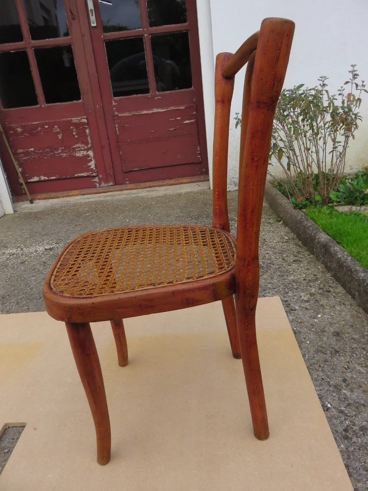 Ancienne chaise d'enfant THONET bois courbé, assise cannée - bistrot - Photo 2/4