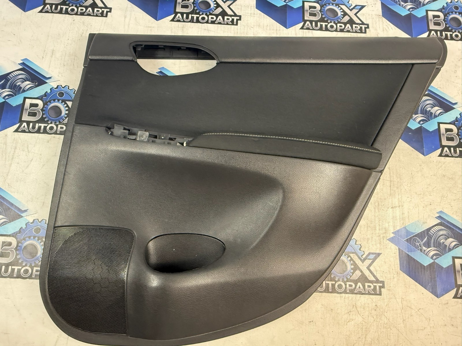 2016-2019 NISSAN SENTRA REAR RIGHT SIDE DOOR TRIM PANEL OEM