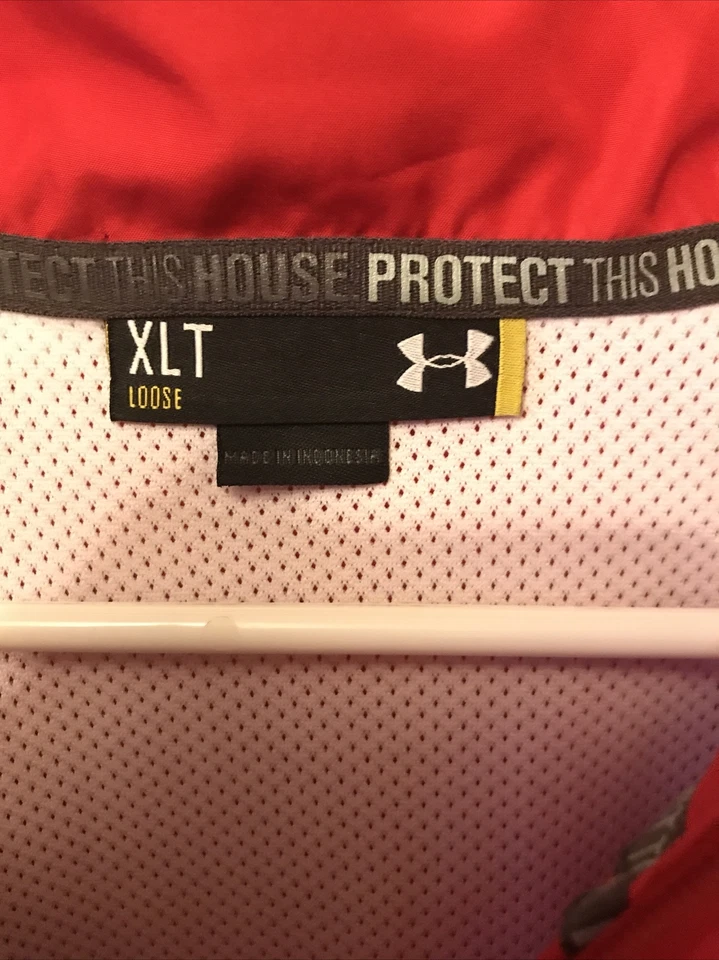 MEN Under Armour Wind  Jacket  XLT    Full Zip  RED  long sleeve big & tall - Image 2 of 4