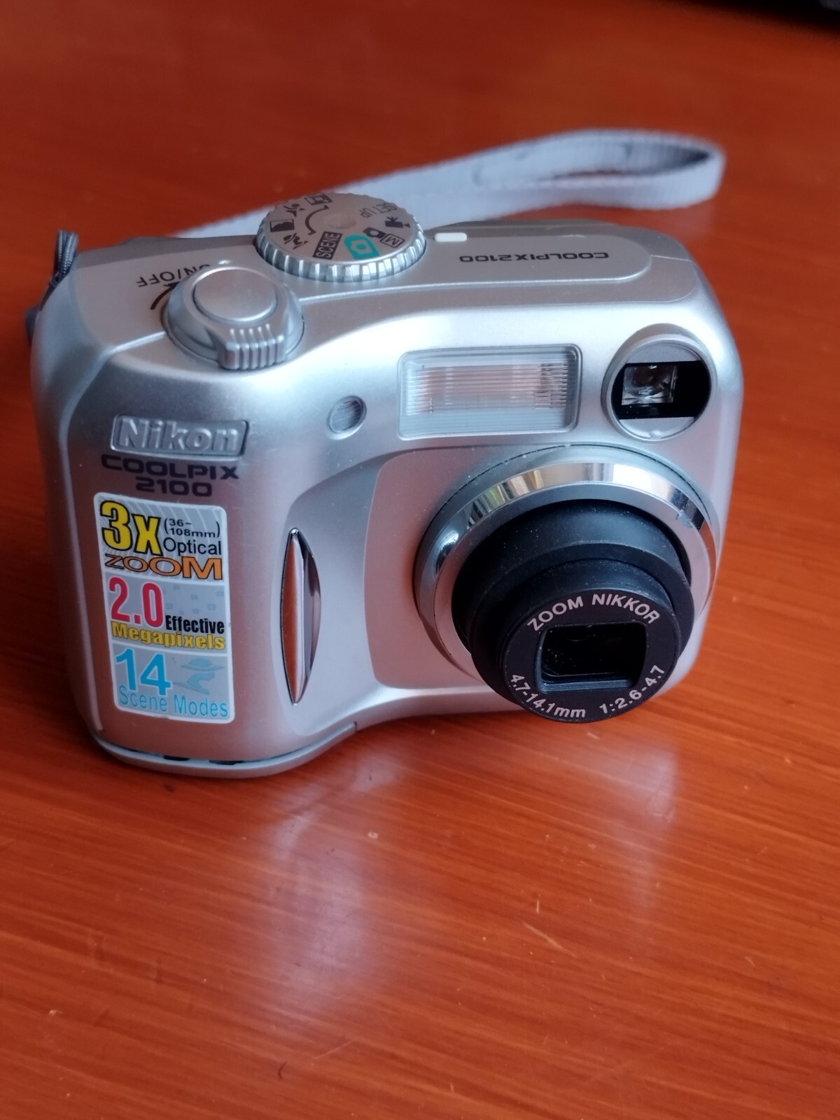 Nikon coolpix 2100
