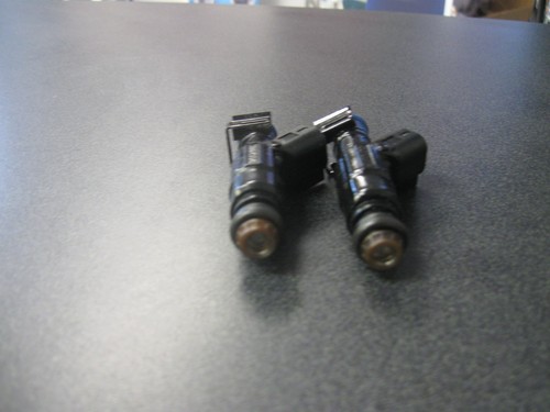 Mercruiser 885176 set of 2 Fuel injector assys BIN0260 - Picture 3 of 9
