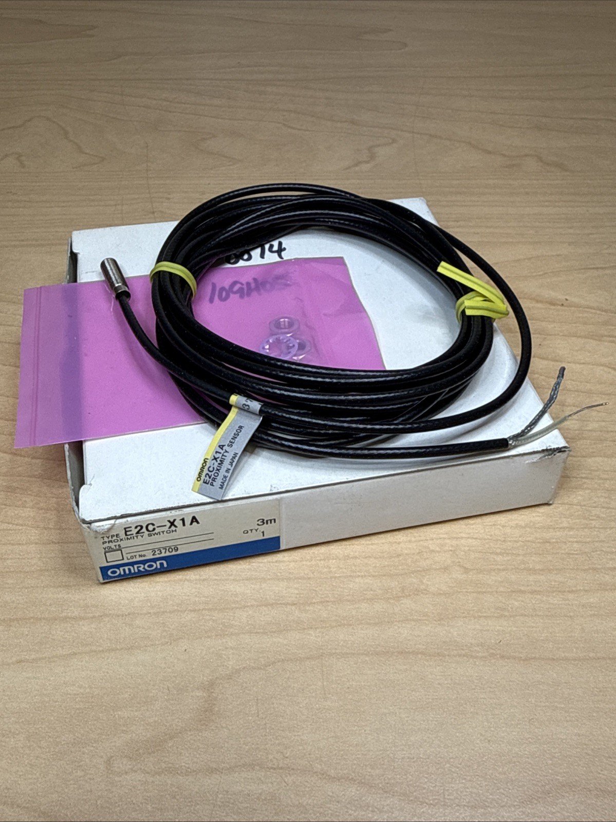 NEW! Omron E2C-X1A Proximity Sensor 3m