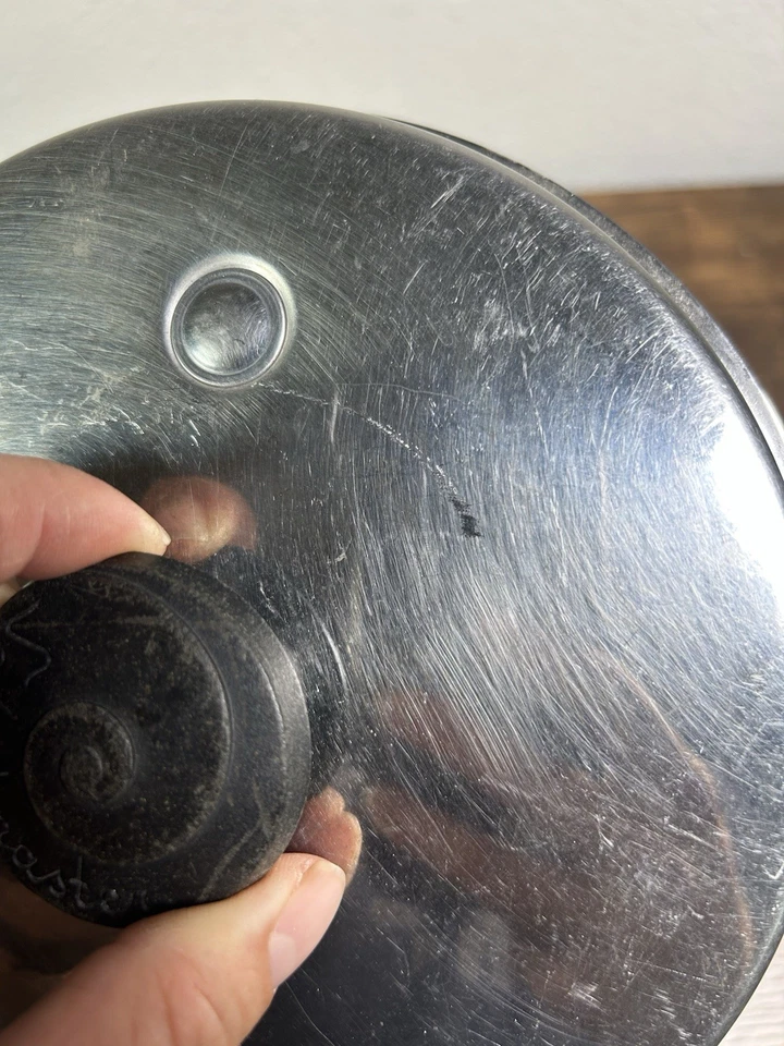 Tapa de repuesto de vapor Saladmaster Vapo de colección 7 5/8" Salad Master tapa ventilada Foto 3 de 4