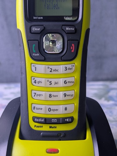 Uniden DWX207 DECT 6.0 Waterproof Cordless Handset Submersible w/ Charging Base - Picture 4 of 9