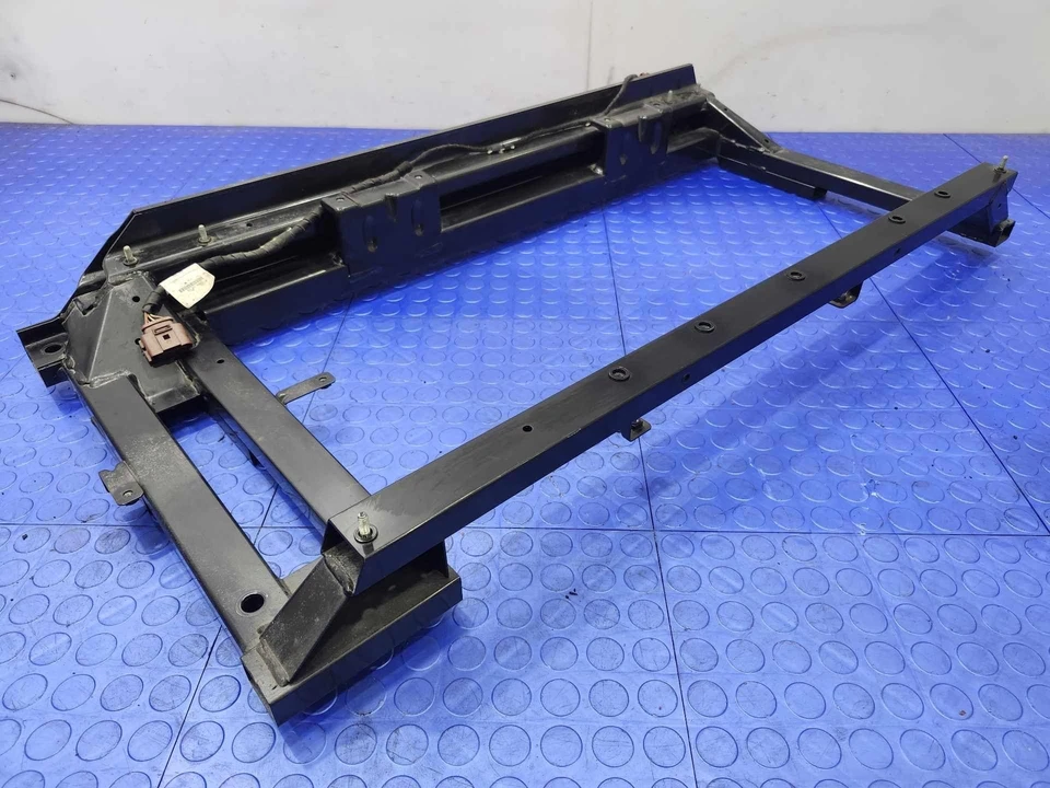 2013-2016 大众捷达混合电池组安装支架原始设备制造商 5C6802017 — 第 2/4 张图片