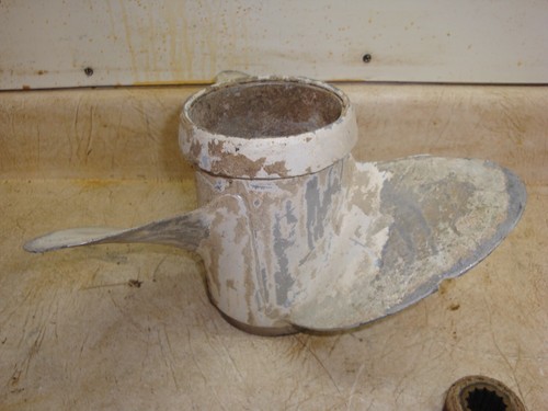1969 69 68? 70? EVINRUDE 55HP OUTBOARD MOTOR PROP PROPELLER 14 X 11 382764 - Picture 10 of 10