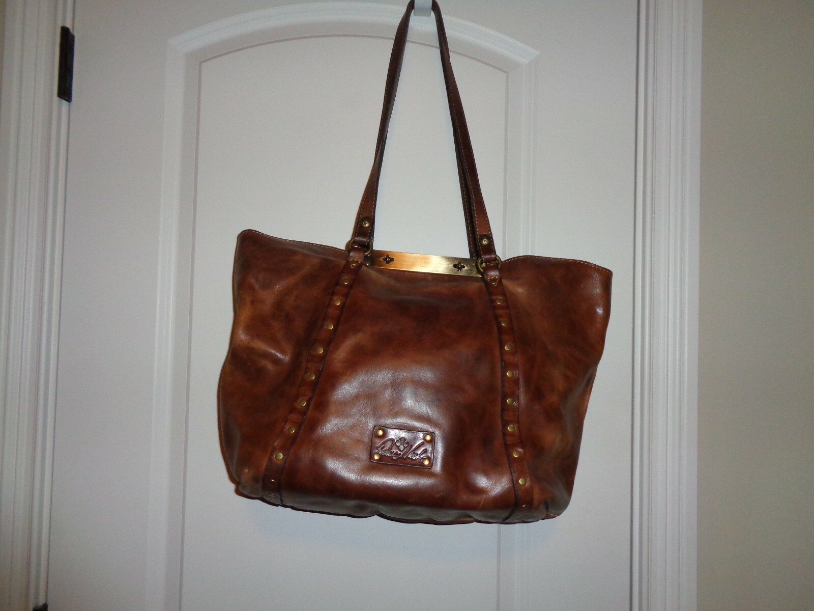 Patricia Nash Extra Large brown leather handbag Gem