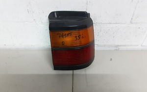 VW Passat 35i Rücklicht Heckleuchte R rechts 333945112