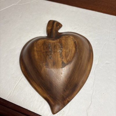 Vintage Treasure Craft Hawaii Ashtray Green Leaf Shaped 1963