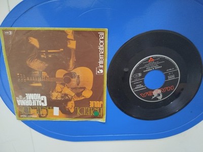 Friedl & Friends Califonia Home Vinyl Single