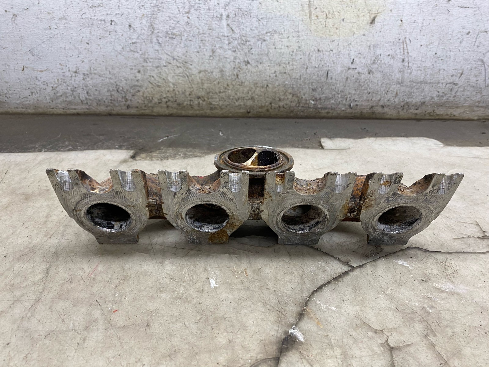2020-2025 ASTON MARTIN DBX 4.0L V8 RIGHT ENGINE EXHAUST MANIFOLD 1771400209 OEM