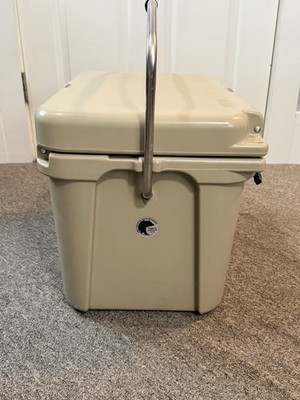 YETI ROADIE 20 TAN HARD COOLER | eBay