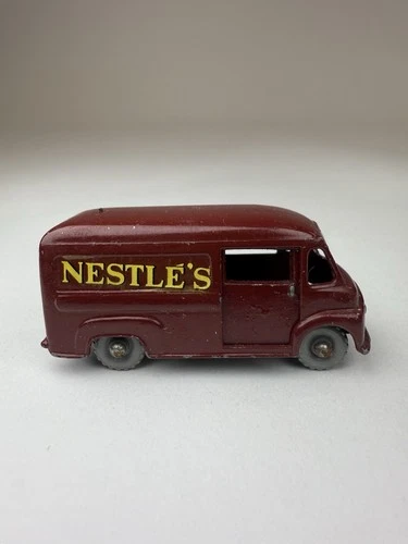 Lesney Matchbox No. 69 Commer 30 CWT Nestle Delivery Van GPW excellent Condition