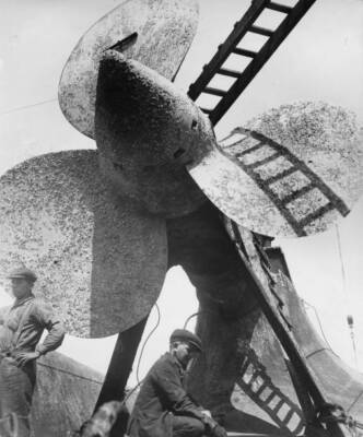 The propeller of the battleship ''Bayern'' The ship sunk near Scapa - Old Photo