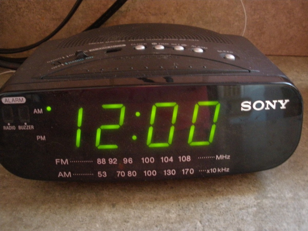 Sony Dream Machine ICF-C212 AM FM Alarm Digital Clock Radio Black